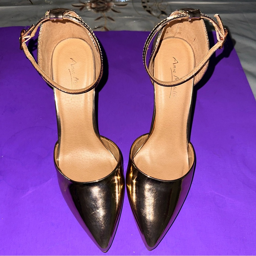 Anne Michelle Gold Pointed Toe Heels